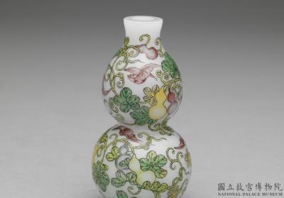 图片[2]-Glass gourd-shaped vase with symbols of happiness and longevity in falangcai painted enamels, Qing dynasty, Qianlong reign (1736-1795)-China Archive